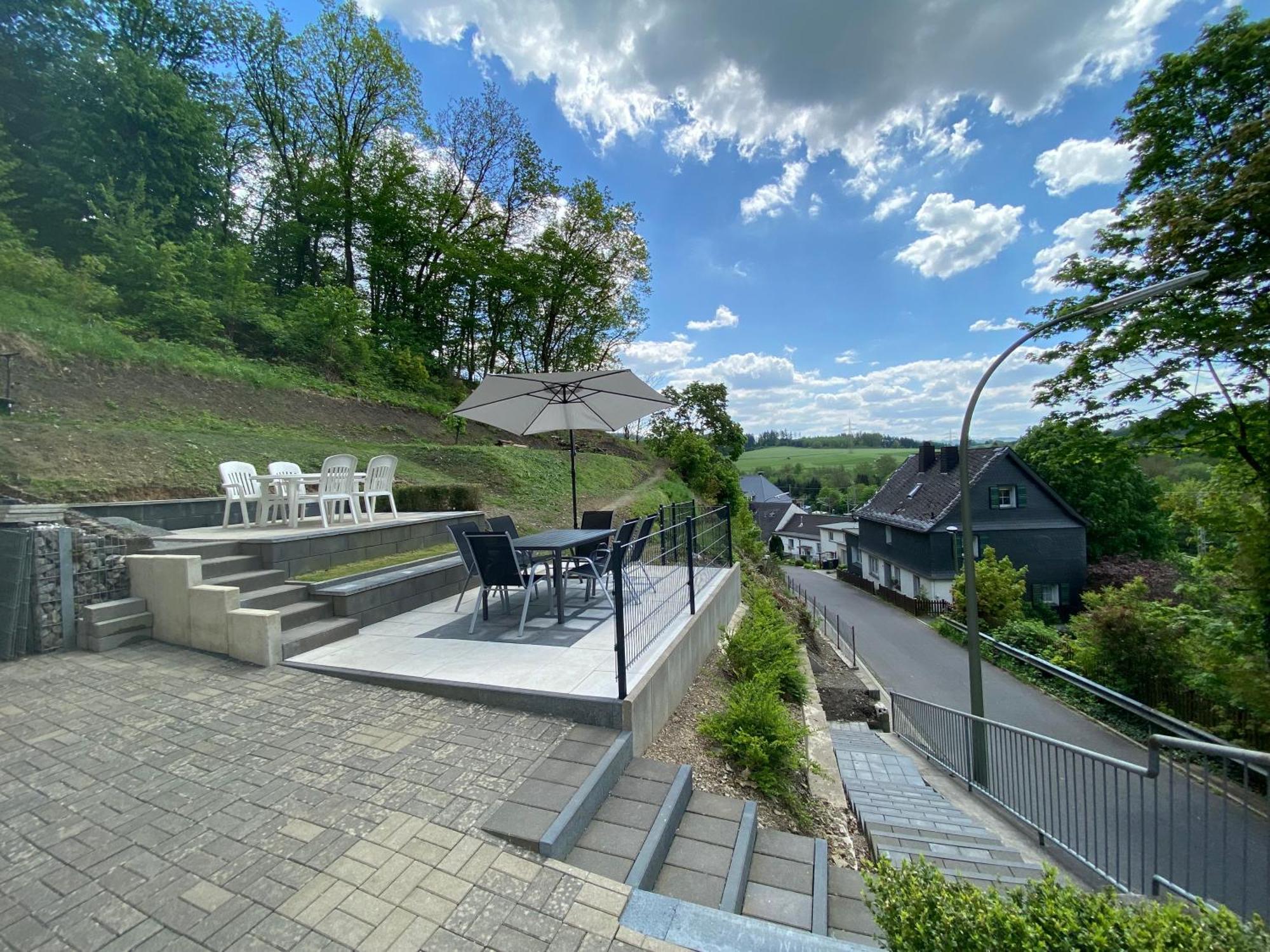 Lenne-Blick Ferienwohnung Finnentrop Exterior photo